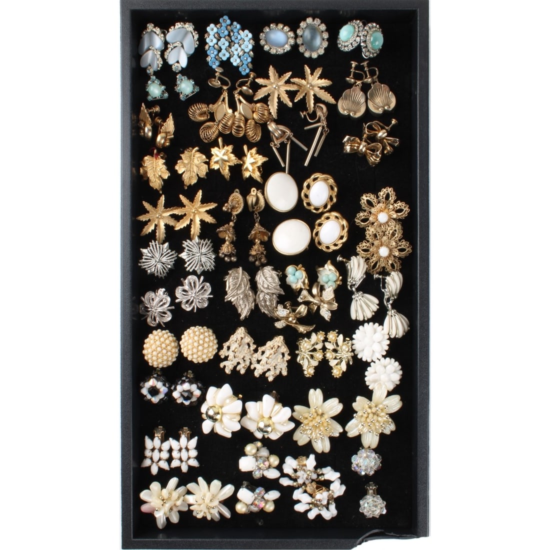 Tray Lot of Costume Earrings: Tray Lot of Vintage Costume Earrings. Clip back and screw back. Variously accented with faux color gemstones, faux diamonds and more. Various styles and makers. Tray is for display only. Condition: Go