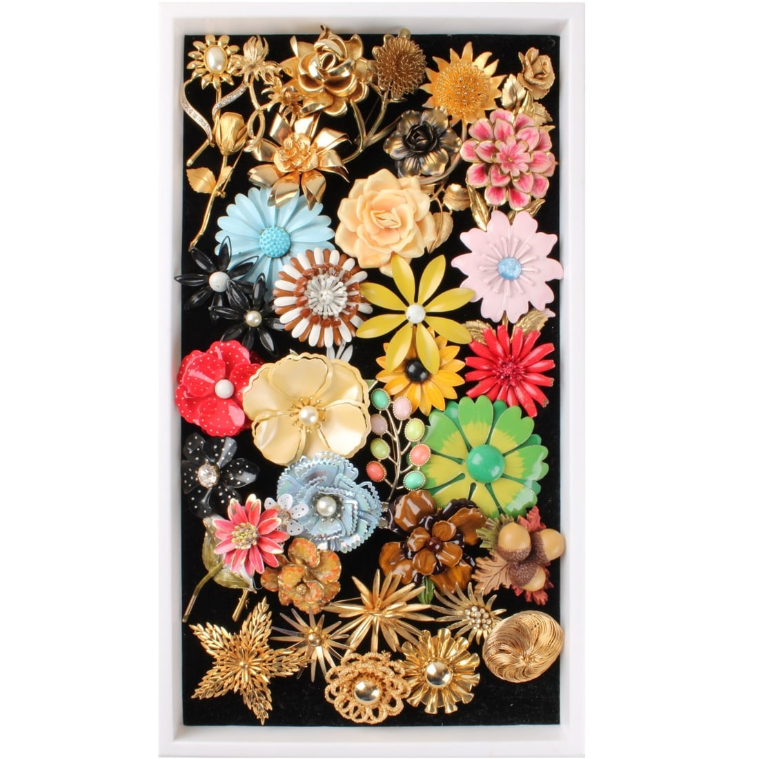 Tray of Costume Jewelry (1 of 3)