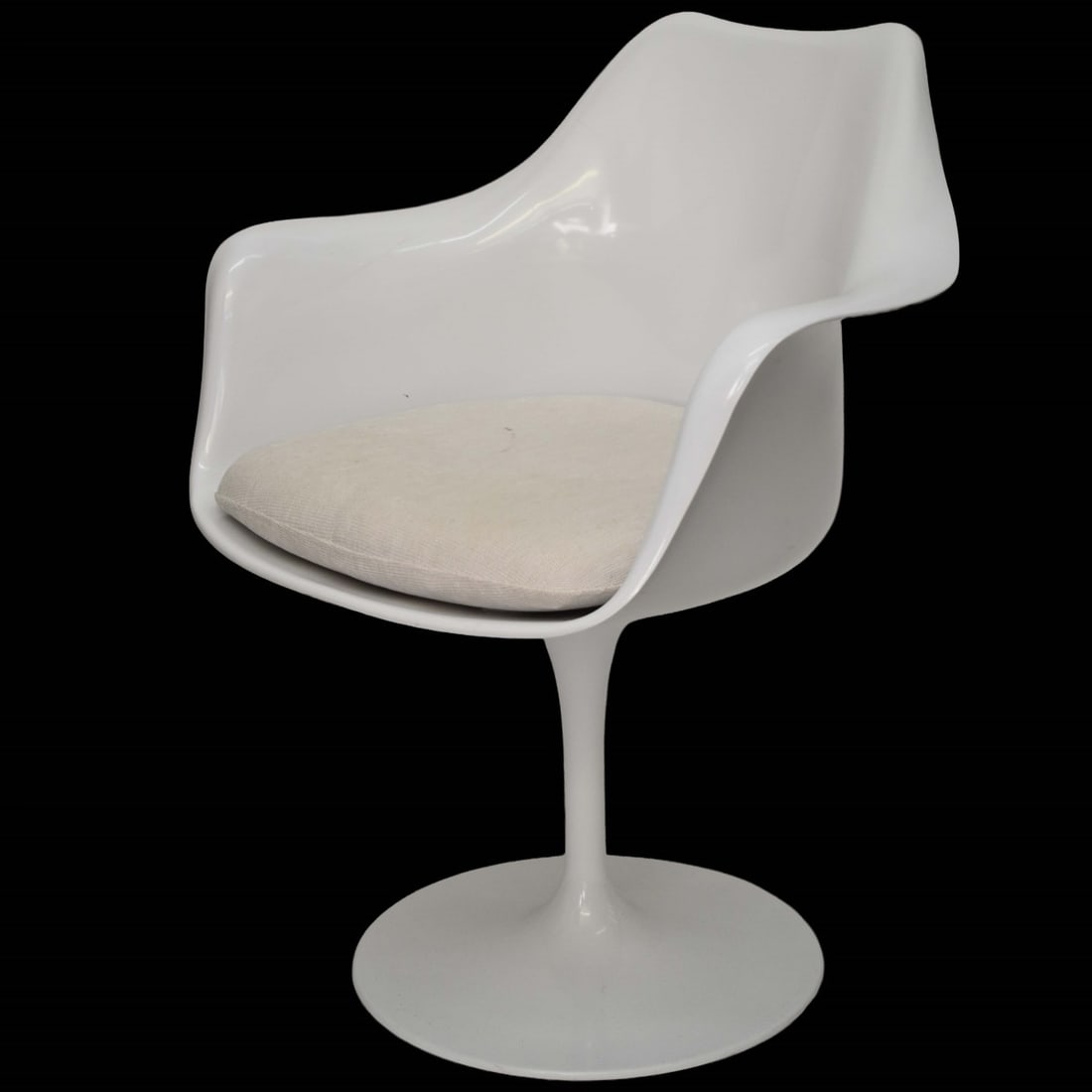 Eames Style Tulip Armchair: Vintage Eames Style Tulip Armchair. Featuring a molded fiberglass shell and painted white aluminum pedestal base and round foot. Measures: 33-1/2" high, 26-1/2" wide, 21" deep, seat measures: 19"