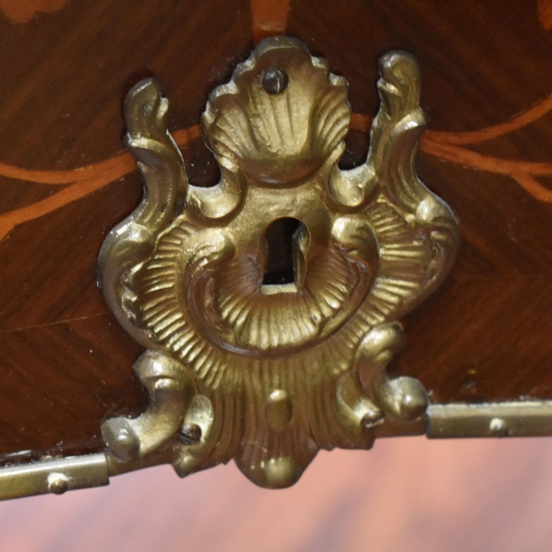 Louis XV Style Bronze Mounted Bureau Plat - 6
