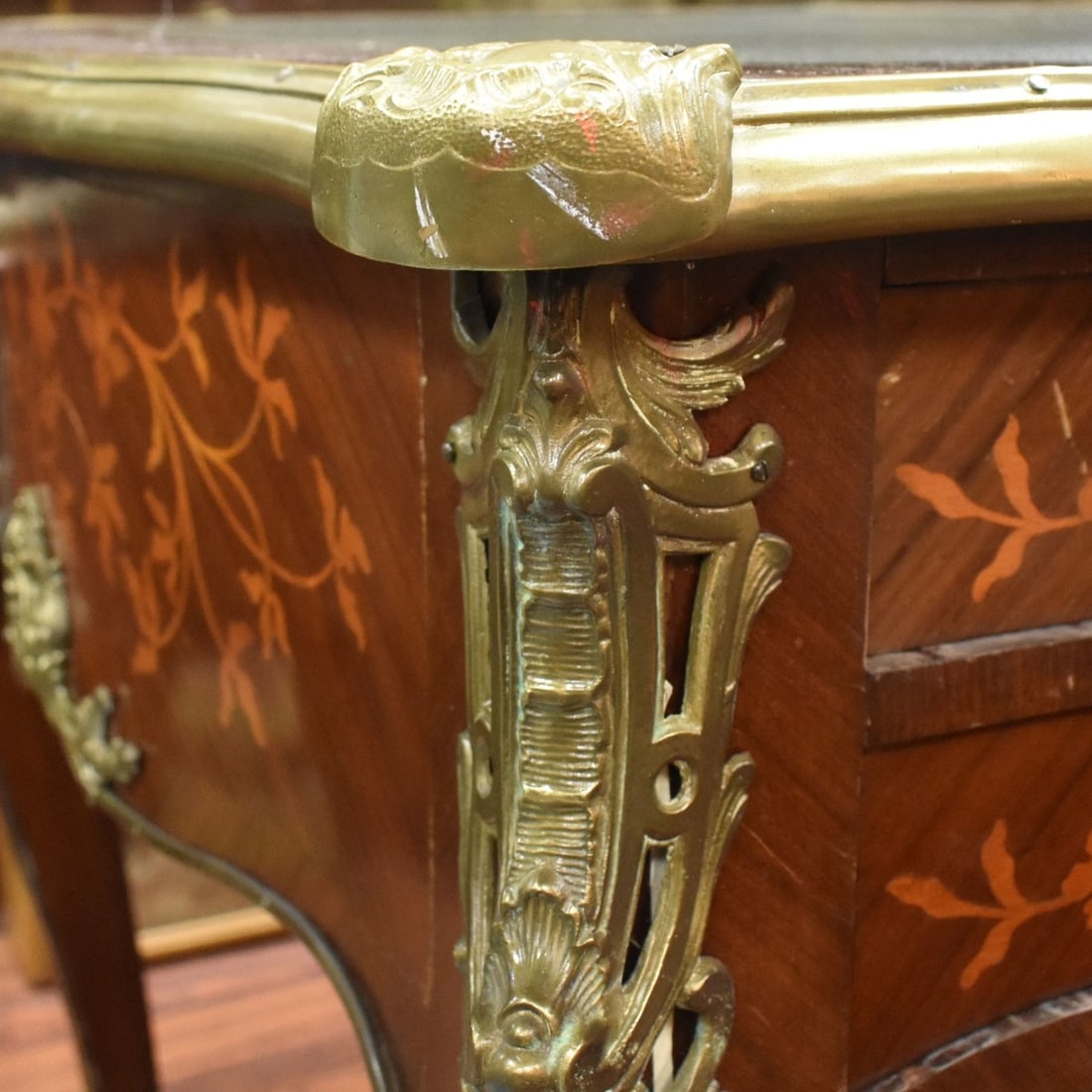 Louis XV Style Bronze Mounted Bureau Plat - 8