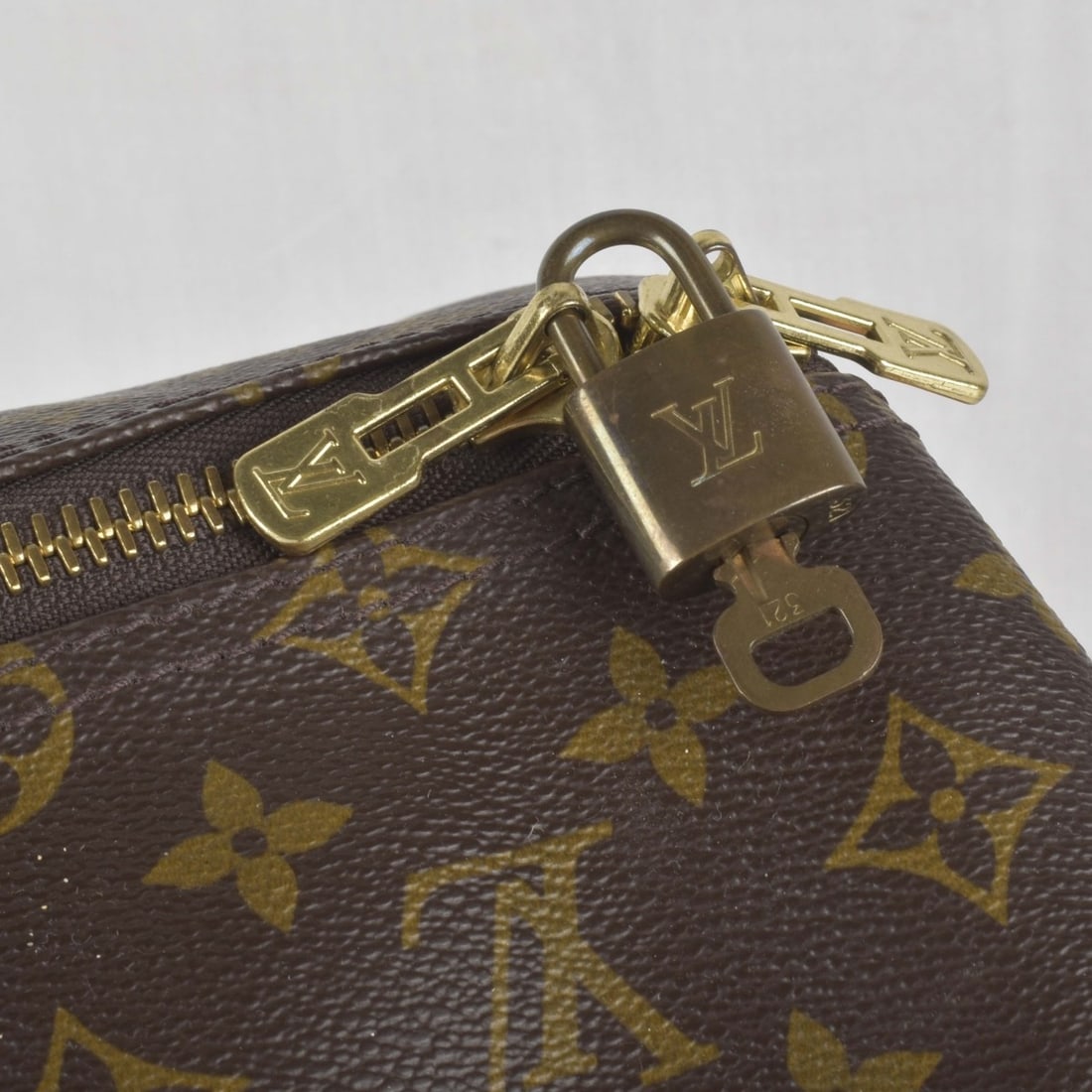 Louis Vuitton Keepall Monogram Bag - 6