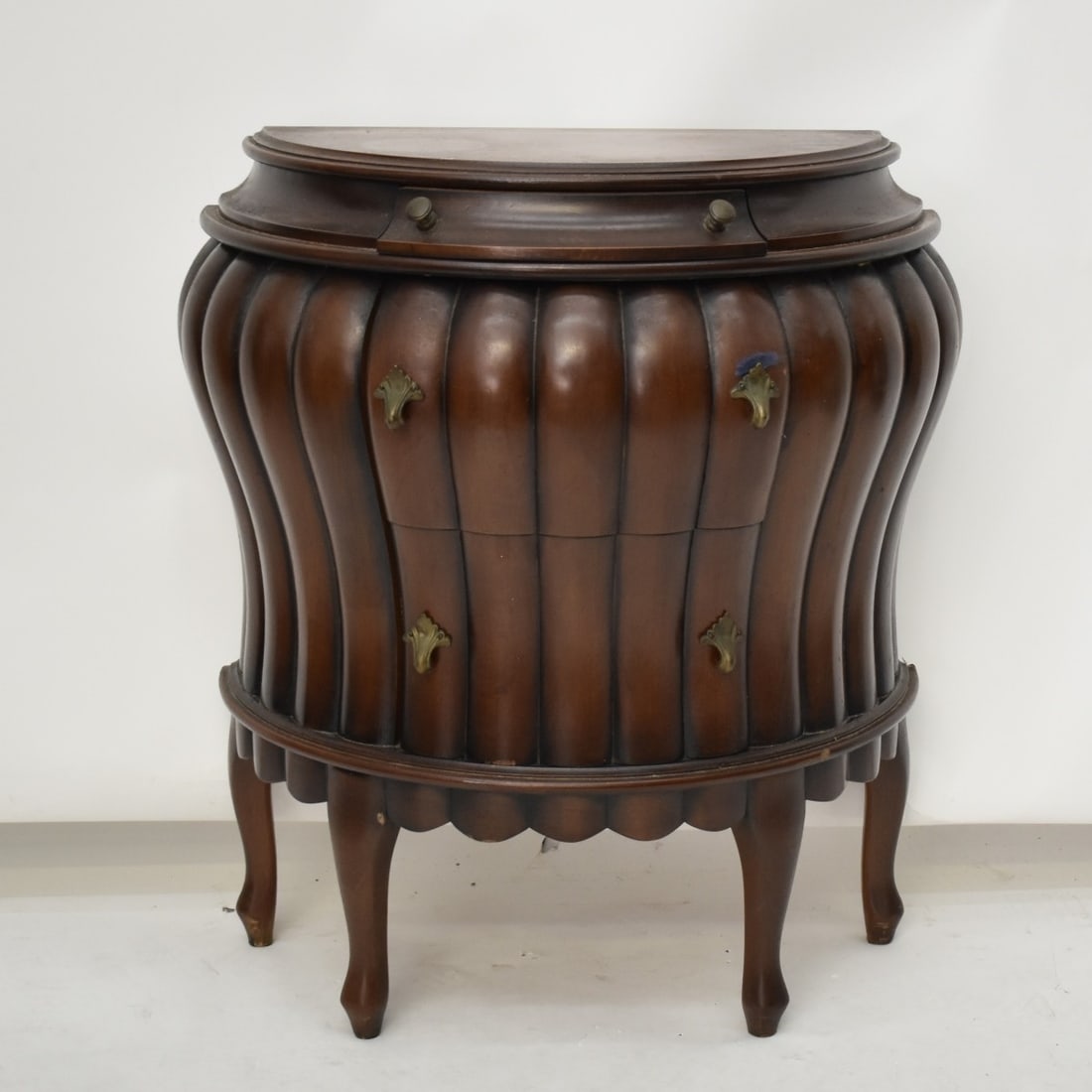 Vintage Italian Bombe Commode (1 of 5)