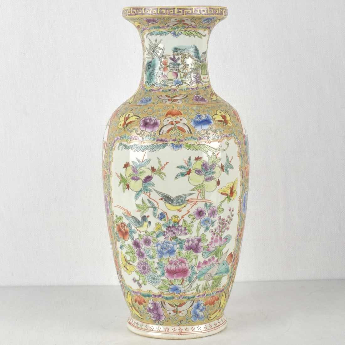 Chinese Famille Rose Vase (1 of 8)