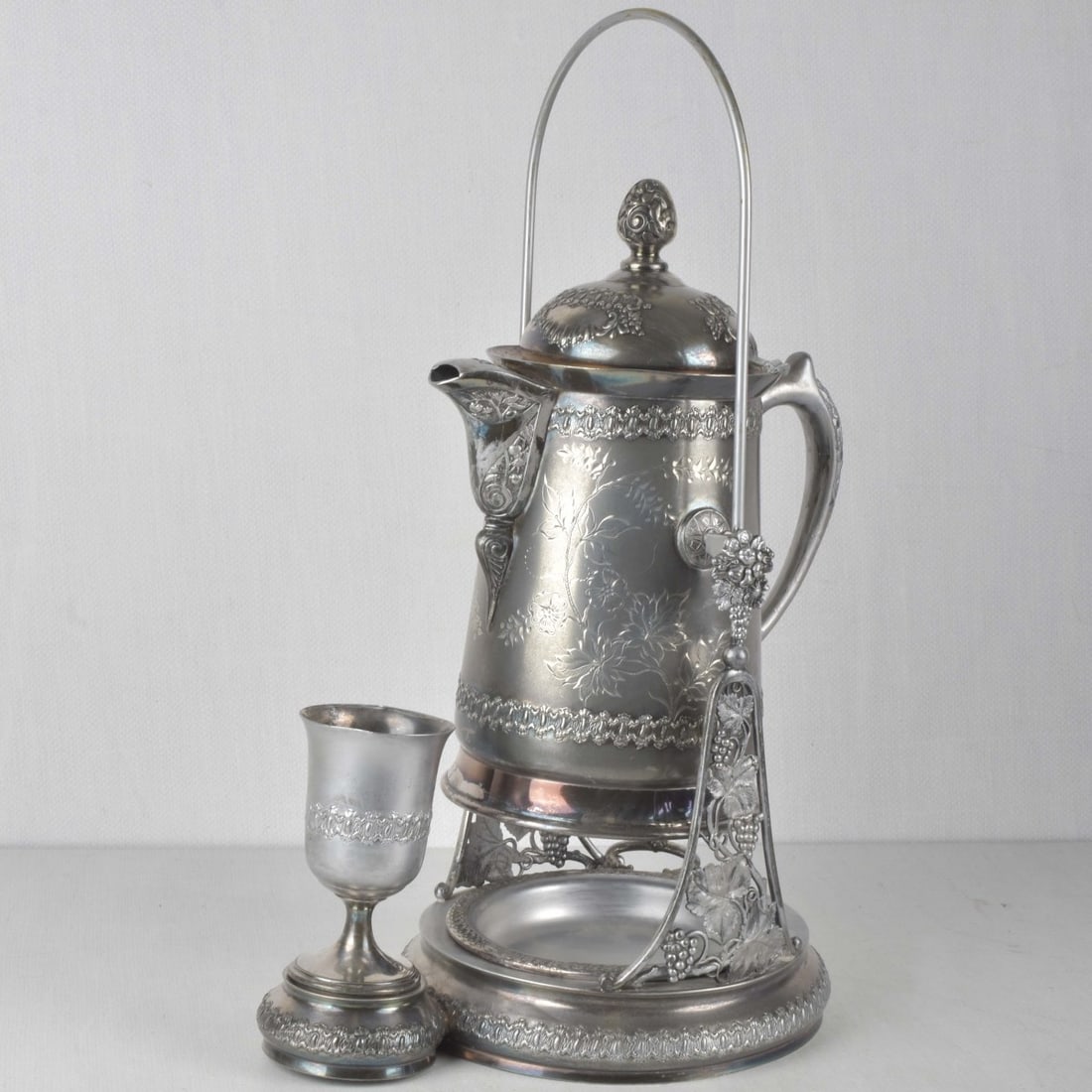Pairpoint Manufacturing Company Pitcher (1 of 9)
