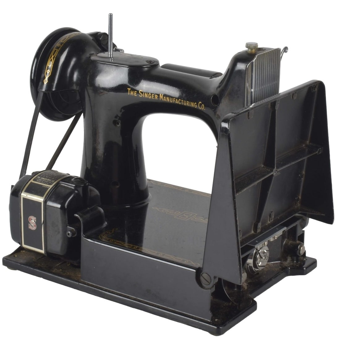 Singer Sewing Machine - 3