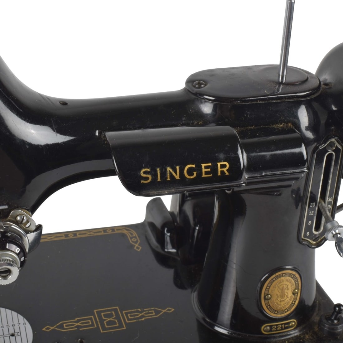 Singer Sewing Machine - 5
