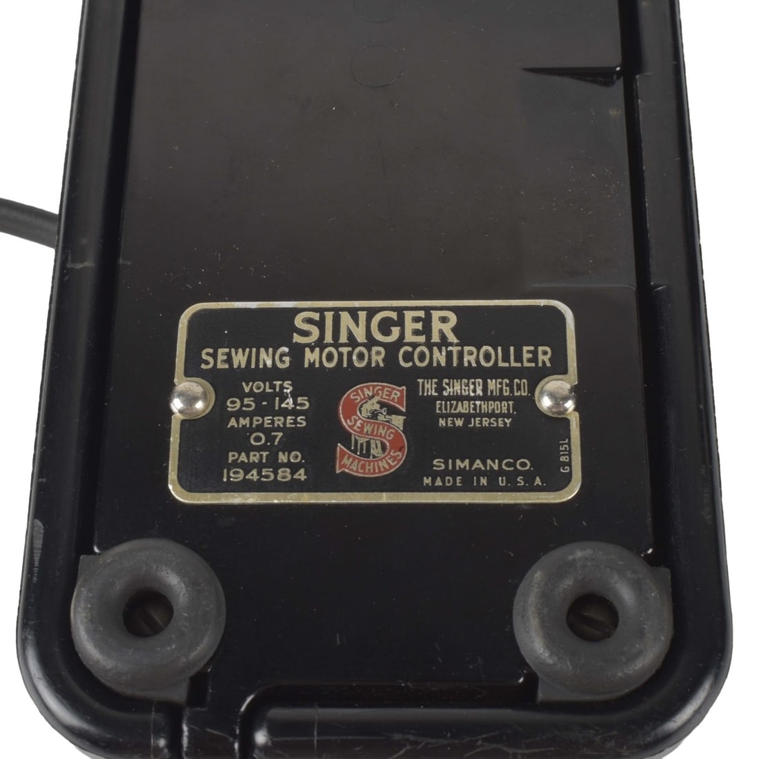Singer Sewing Machine - 8