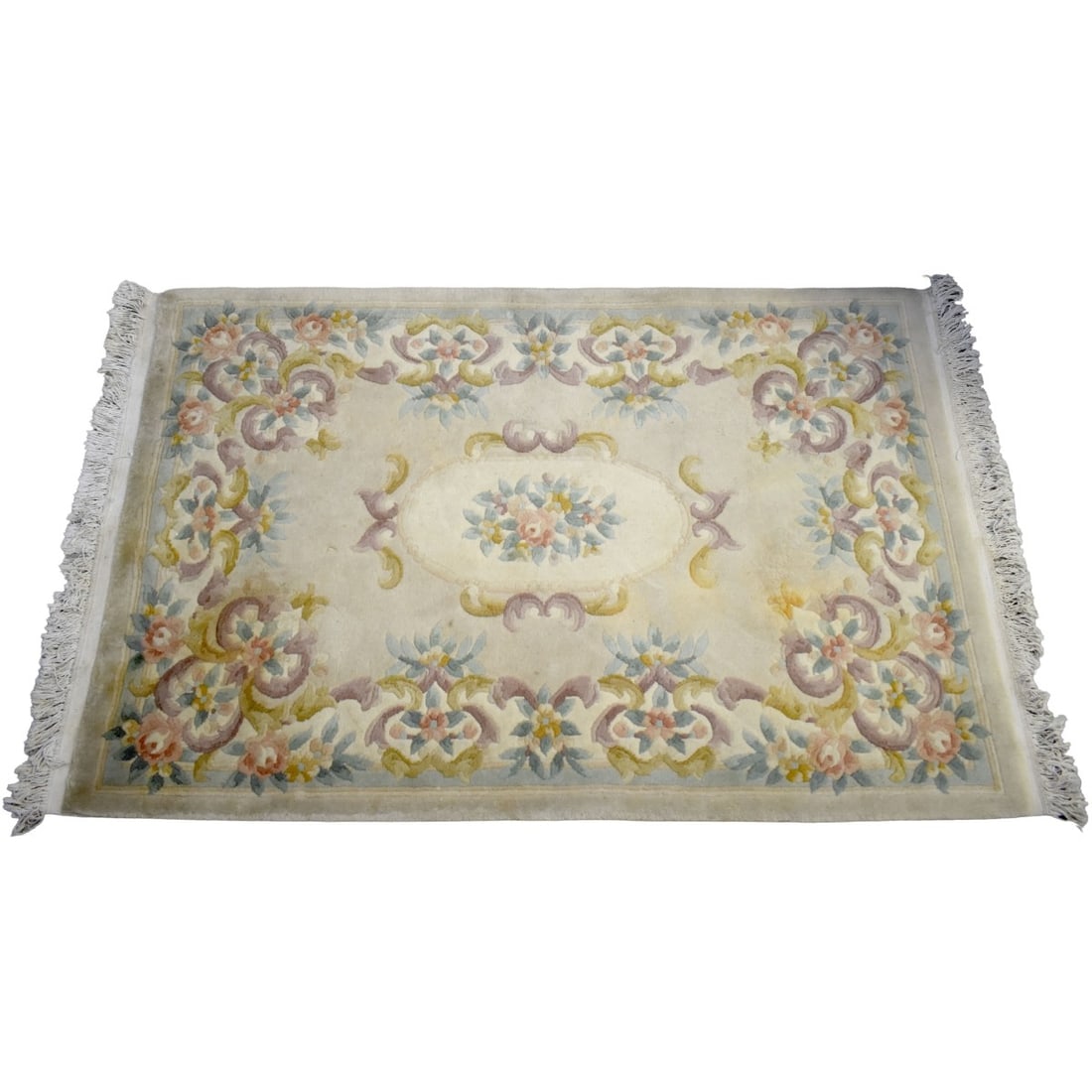 Vintage Wool Rug: Vintage Wool Rug With a High Pile Floral Motif. Measures: 72" x 48". Kodner Galleries offers phone and absentee bidding at a low, flat 21% buyer?s premium without surcharge or hidden fees. For informa