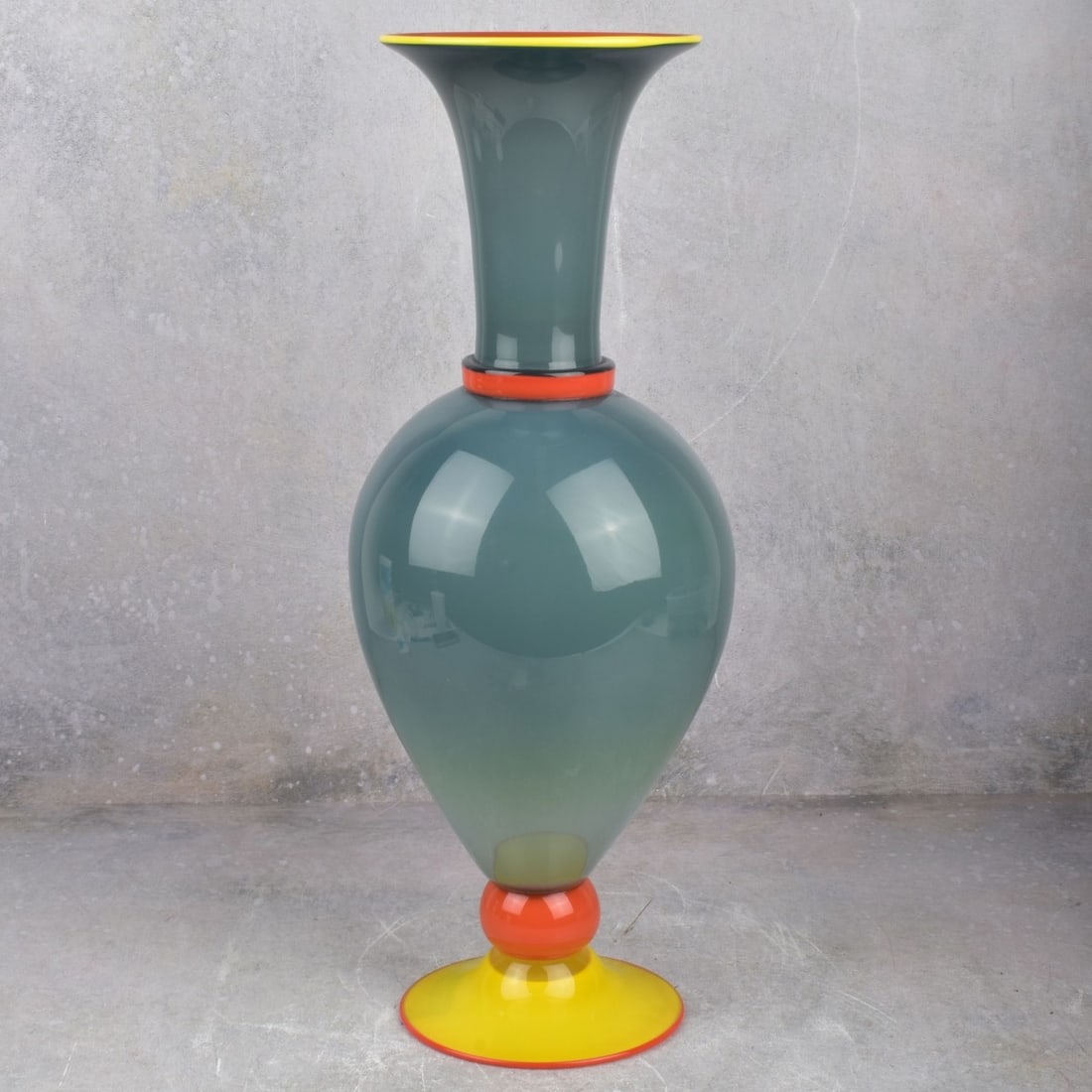 Alex Brand, America (b. 1957): Alex Brand, America (b. 1957) Modern Art Glass Vase. Artist signed and dated 1998. Measures: 18-1/2" H, 6-1/2" Dia. Kodner Galleries offers phone and absentee bidding at a low, flat 21% buyer?s premiu