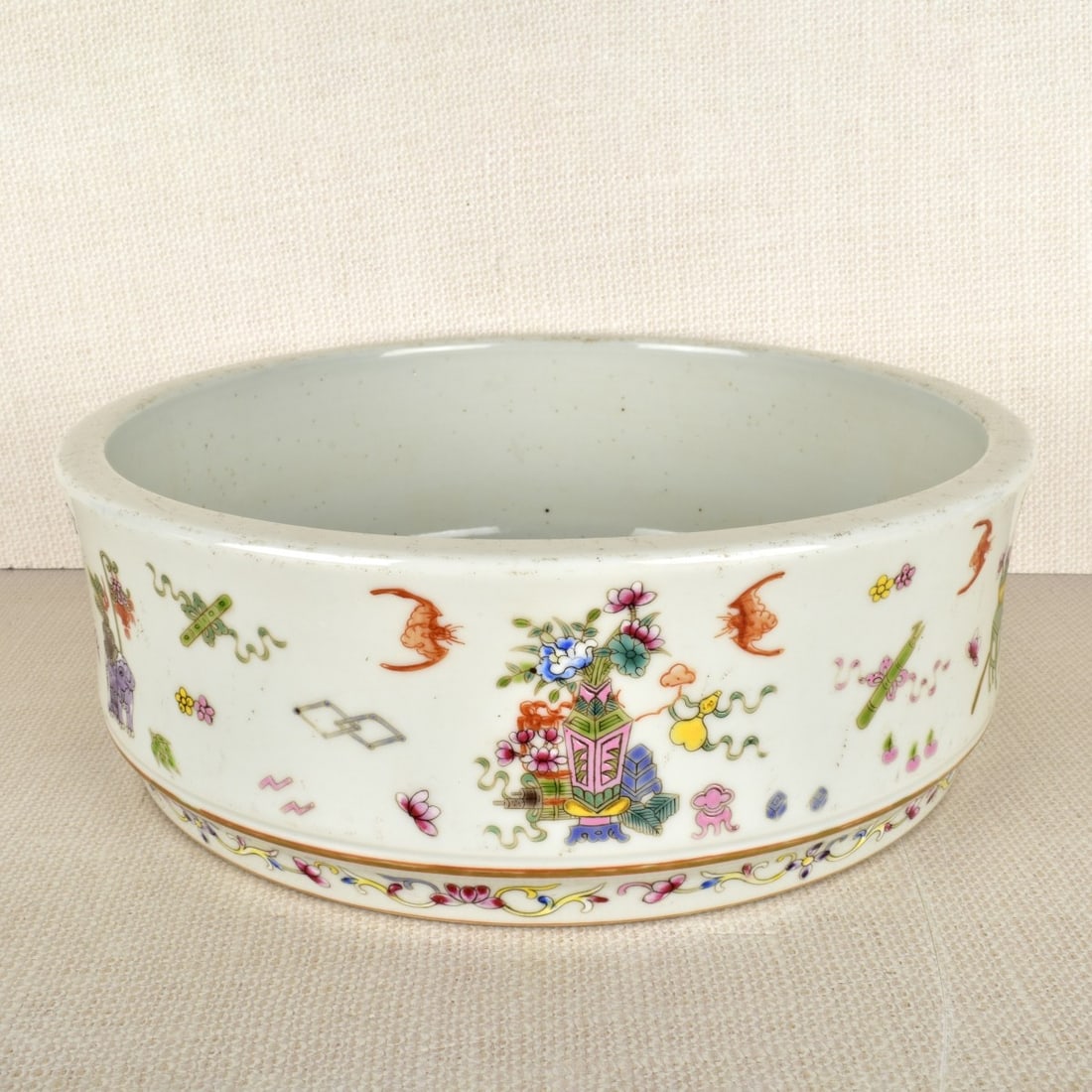 Chinese Porcelain Brush Washer (1 of 7)