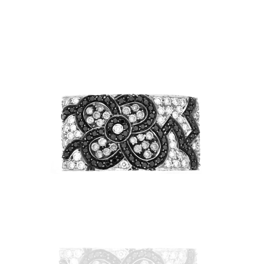 Diamond and 18K Ring - 2