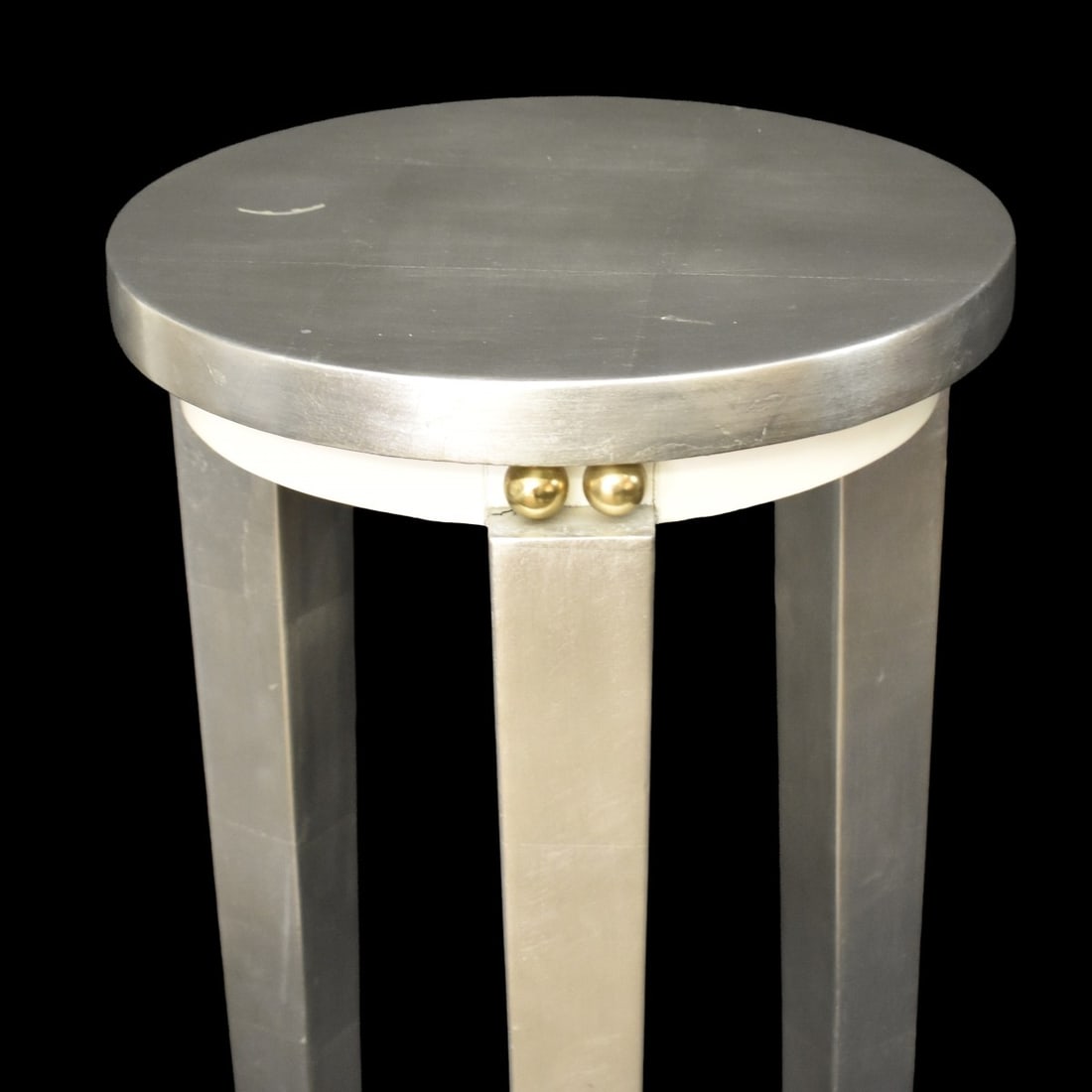 Silver Leaf Pedestal - 2
