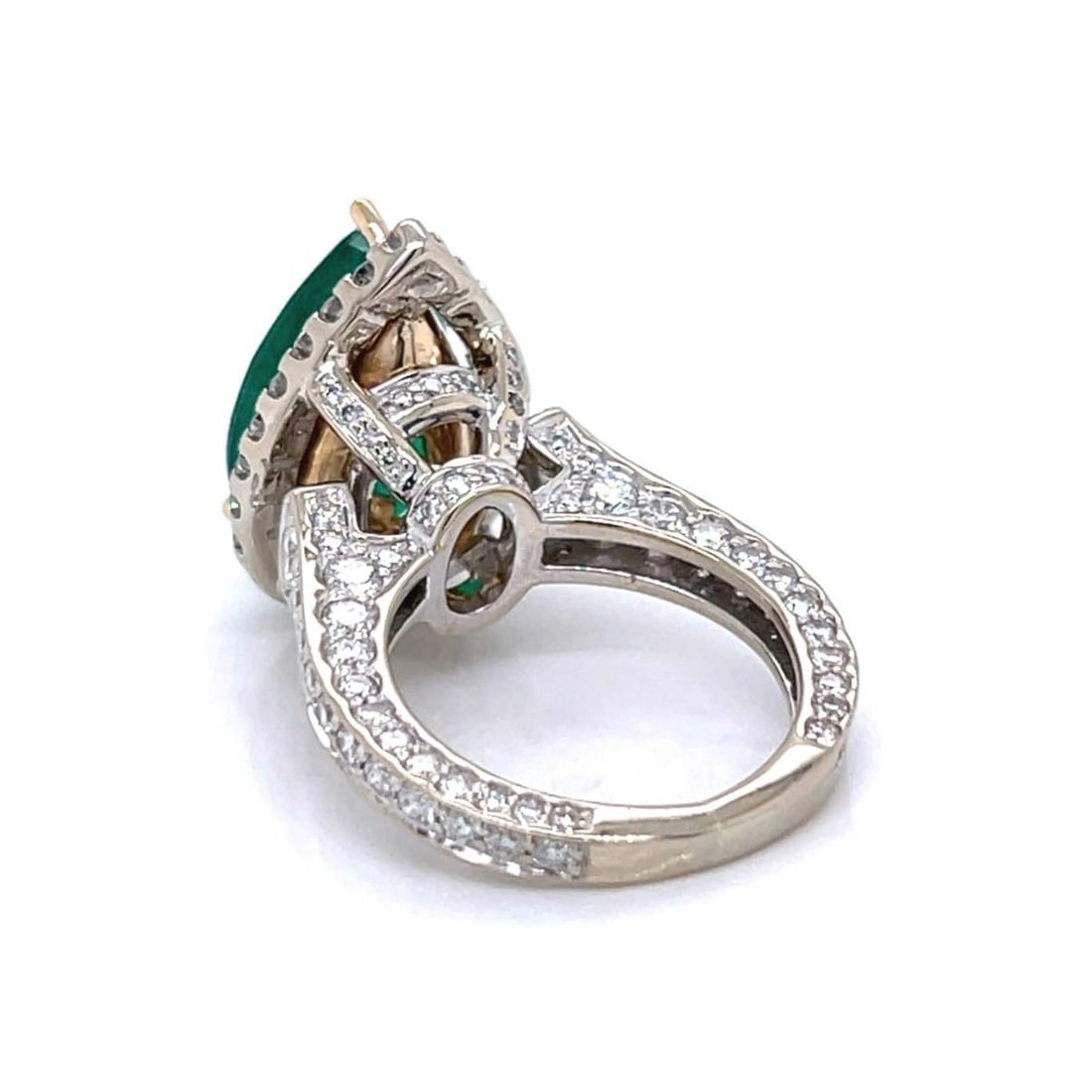 Emerald, Diamond and 18K Ring - 5