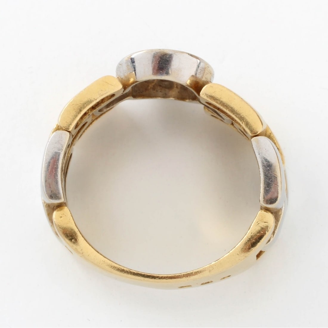 20K and Diamond Ring - 3