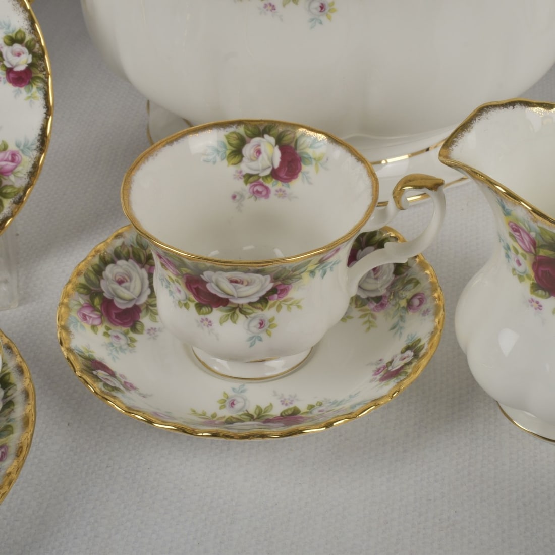 Royal Albert "Celebration" Service - 7