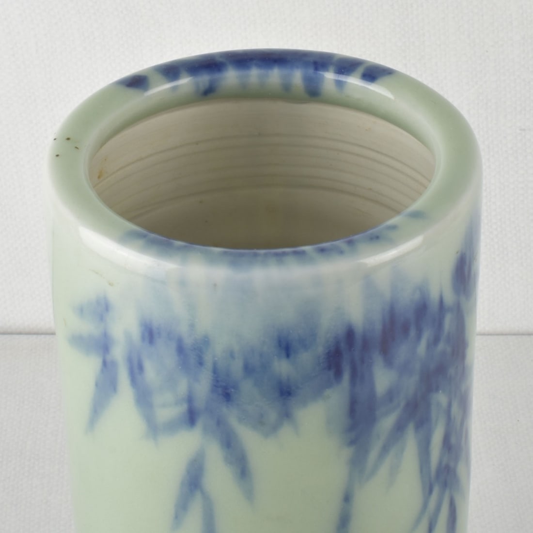Chinese Porcelain Hat Stand - 4