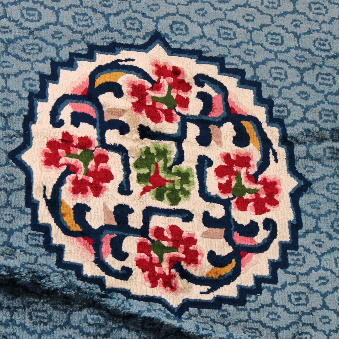 Chinese Silk Rug - 3