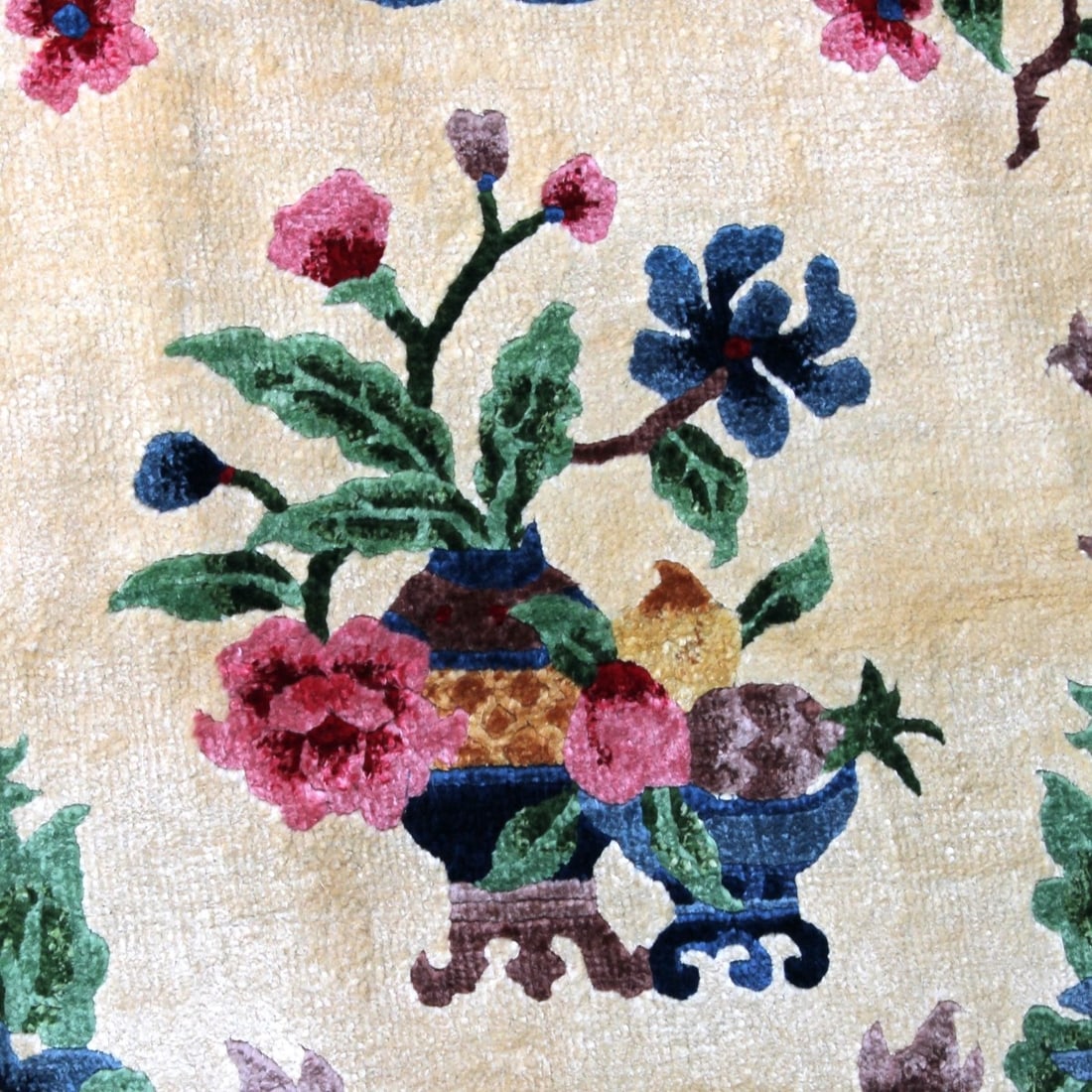Chinese Silk Rug - 4