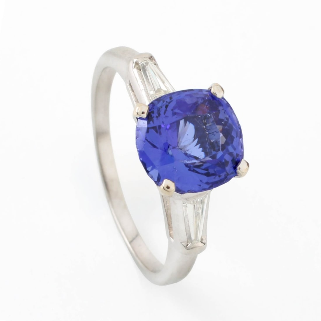 Tanzanite, Diamond and Plat Ring (1 of 6)