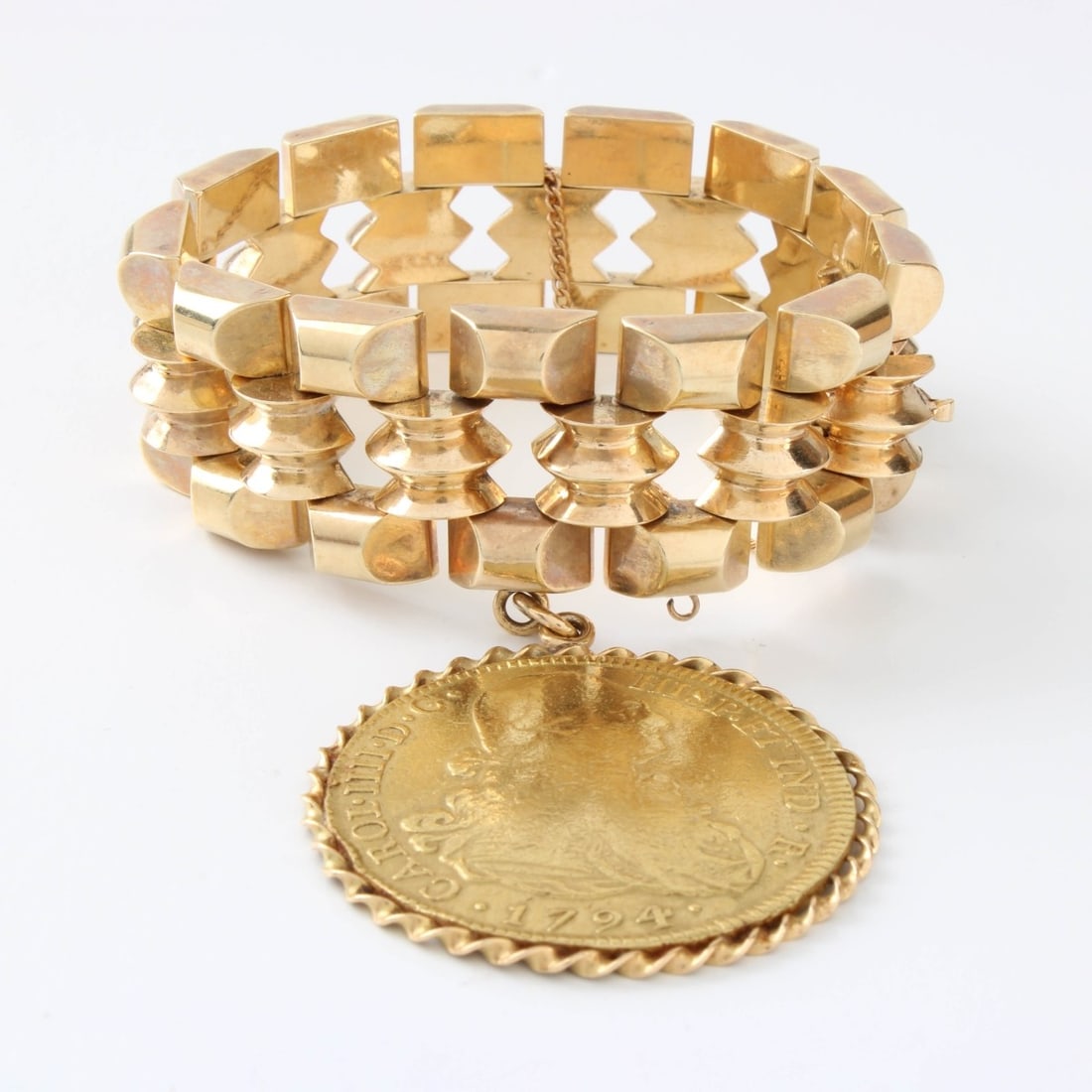 14/18K Charm Bracelet (1 of 7)