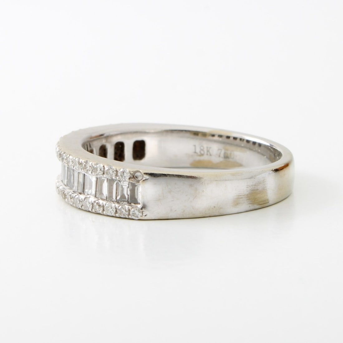 Diamond and 18K Ring - 4