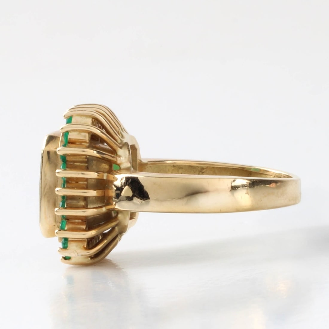 Emerald and 18K Ring - 4