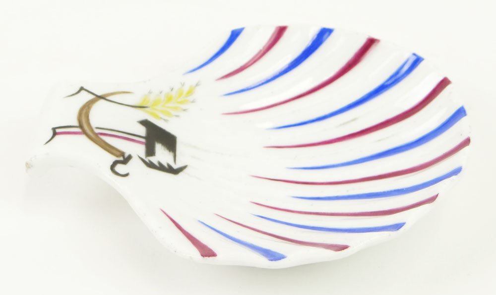 Rare Imperial Russian Porcelain Factory Porcelain Shell: Rare Imperial Russian Porcelain Factory Porcelain Shell Dish with Circa 1922 Modernist Painted Decoration. Factory Backstamp, Date and Painted Hammer & Sickle to Base. Rubbing and Chip to Base Rim Oth
