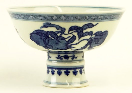 Chinese Blue and White Decorated Porcelain Stem Cup.: Chinese Blue and White Decorated Porcelain Stem Cup. Apocryphal Ch'ing Dynasty Qianlong (1736-1795) Underglaze Reign Mark to Base. Good to Very Good Condition. Measures 3-1/8 Inches Tall and 4-7/8 Inc