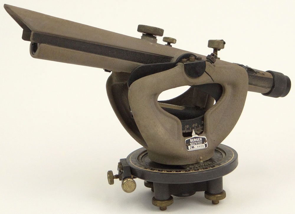 Level & Transit Level Berger Engineering, Boston,: Level & Transit Level Berger Engineering, Boston, Massachusetts, In Fitted Box. Instrument Signed Berger, Made in USA 2M-9406. Something Appears to have been glued just above the eyepiece, which is no