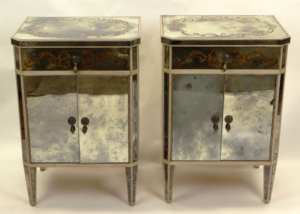 Pair of Mid 20th Century Modern John Stuart Inc. Verre: Pair of Mid 20th Century Modern John Stuart Inc. Verre églomisé Mirrored Nightstands. Signed. Good Condition. Measure 31 Inches Tall, 20-5/8 Wide and 15-5/8 Inches Deep. We will not ship this item d