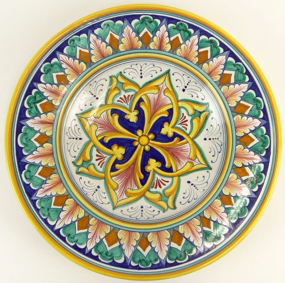 Italian Majolica Ceramic Plate. Colorful Decoration.: Italian Majolica Ceramic Plate. Colorful Decoration. Signed on bottom Gialletti Giulio Deruta Dec. A Mano. Very Good Condition. Measures 12 Diameter. Shipping $72.00