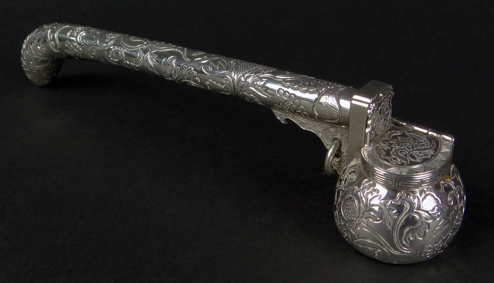 Unusual Antique Silver Pen case Davit. Probably: Unusual Antique Silver Pen case Davit. Probably Ottoman. Nicely Chased. Unsigned. Good Condition. Measures 7 Inches Length. Weighs 2.88 Troy Ounces. Shipping $32.00