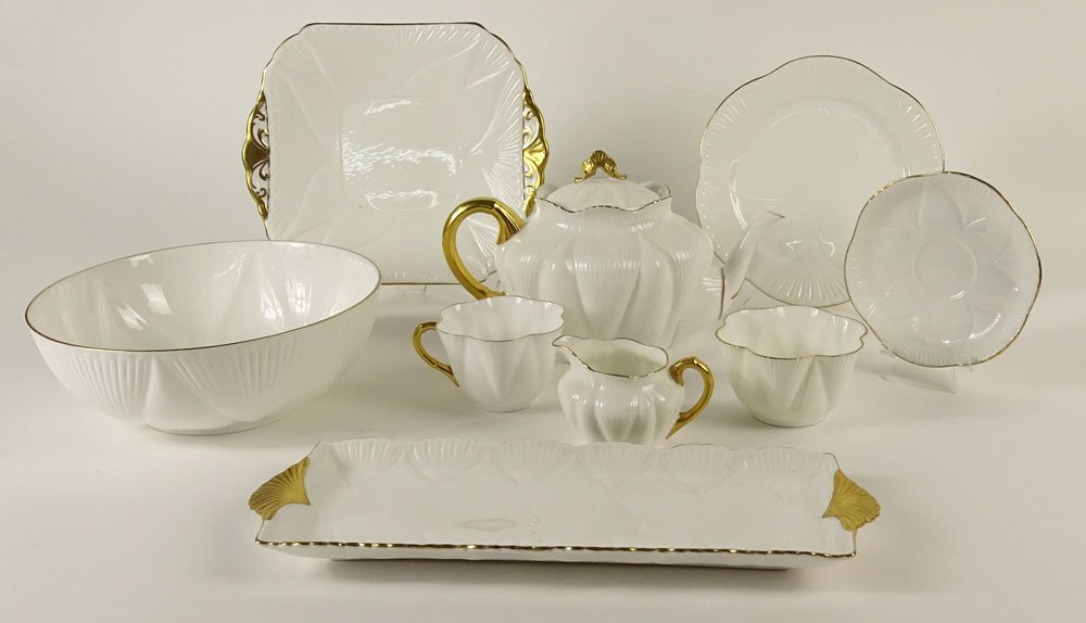 Shelley "Clair De Lune" (30) Thirty Piece Tea Set Gold (1 of 5)