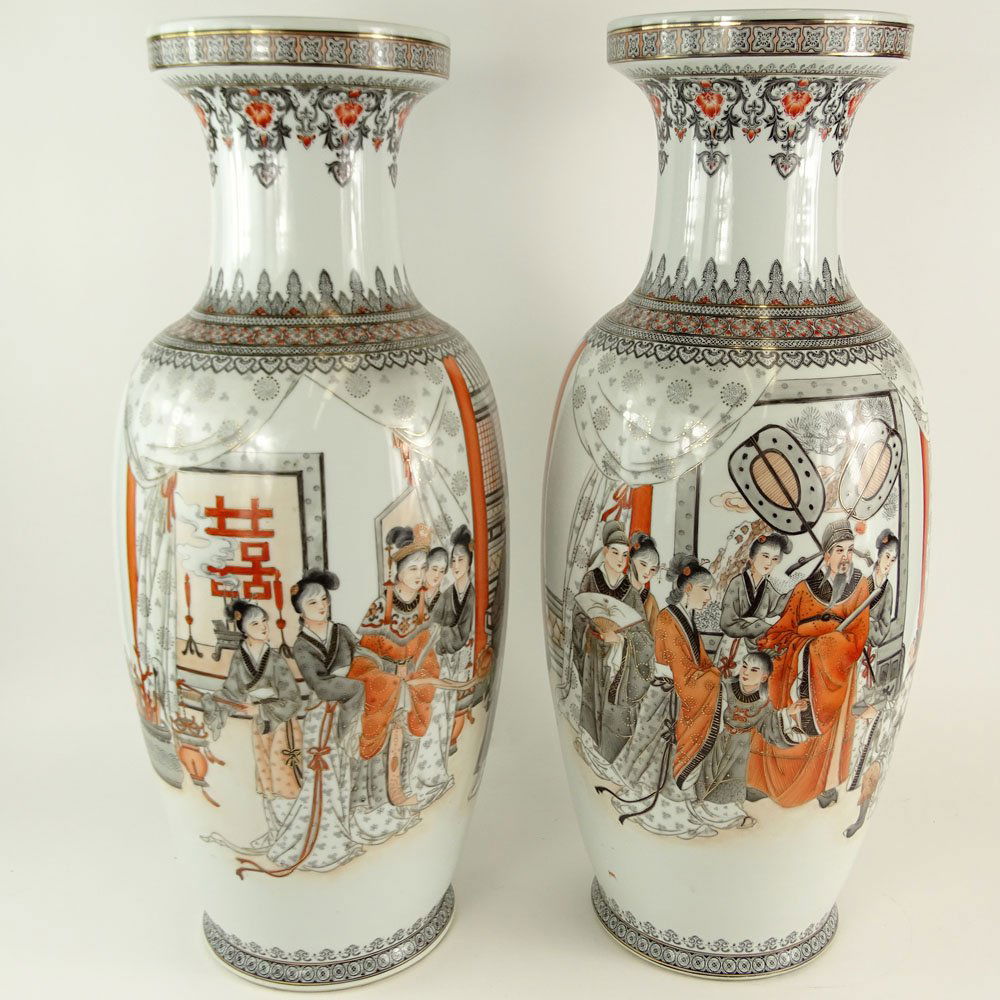 Pair of Large 20th Century Chinese Porcelain Vases. (1 of 10)