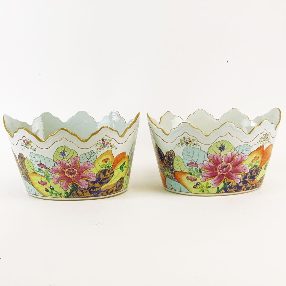 Pair of Vintage Mottahedeh Tobacco Leaf Monteith Bowls.: Pair of Vintage Mottahedeh Tobacco Leaf Monteith Bowls. Signed. Small firing crack on one. Measures 6" H x 10-1/4" x 8-1/4" Shipping $75.00