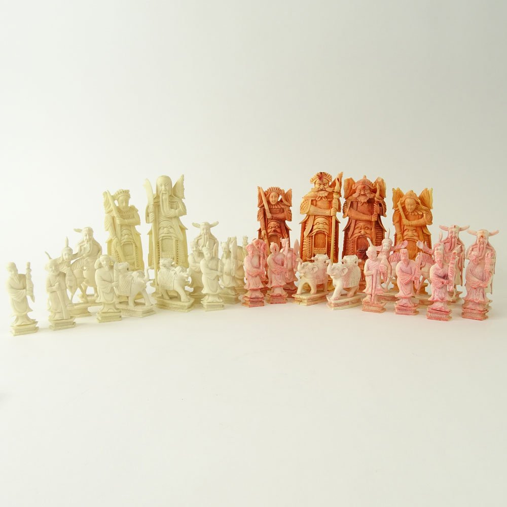Lot of 32 Carved Ivory Chess Pieces (16 white, 16 (1 of 6)