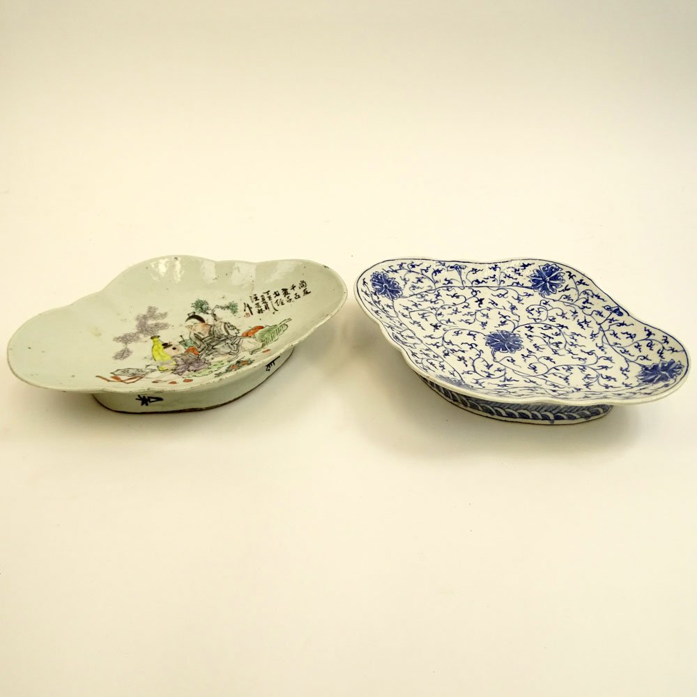 Two 19/20th Century Chinese Export Porcelain Footed (1 of 6)