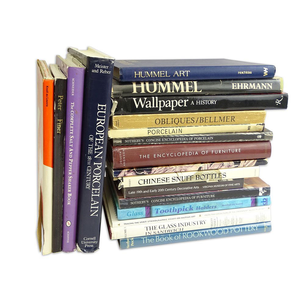 Box Lot of 19 Collector's Reference Books and catalogs. (1 of 1)