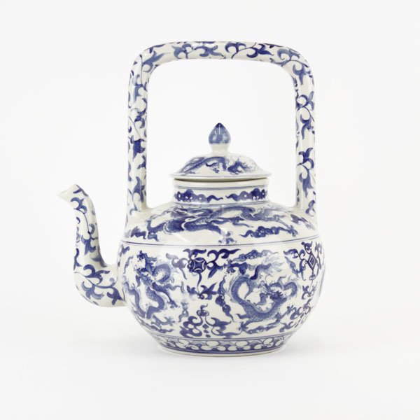 Antique Taiwan, Matsu Blue and White Porcelain Teapot. (1 of 4)