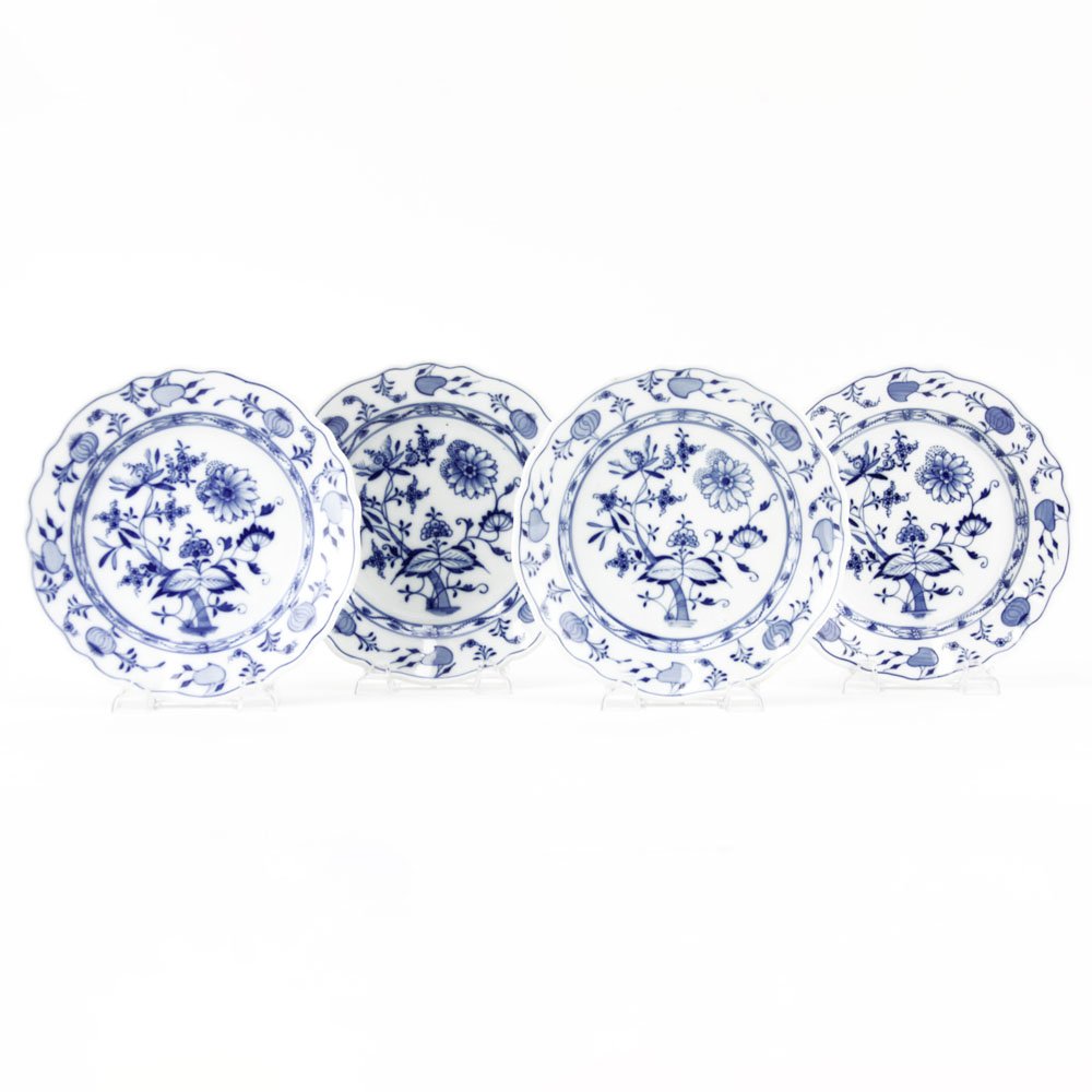 Grouping of Four (4) Meissen Blue Onion Porcelain (1 of 5)