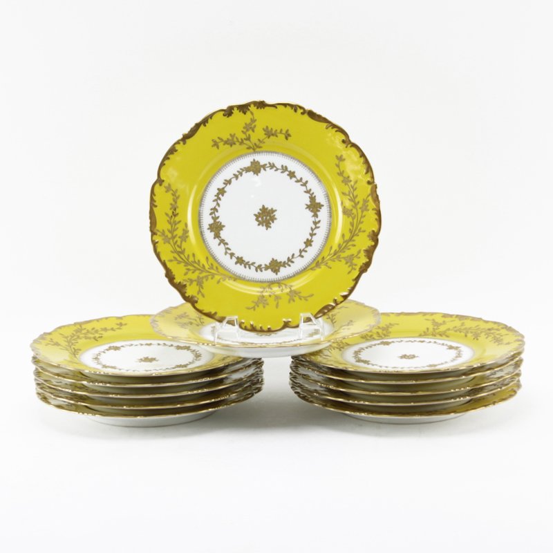 Set of Twelve (12) Limoges Porcelain Cabinet Plates. (1 of 3)