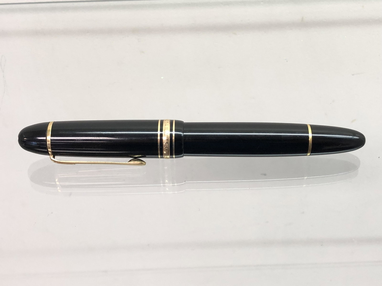 Montblanc Meisterstruck #149 Fountain Pen: Montblanc Meisterstruck #149 Fountain Pen - Marked on Gold Accent Trim, Two Tone Tip marked 4810, 18c, .750 (18K), 149
