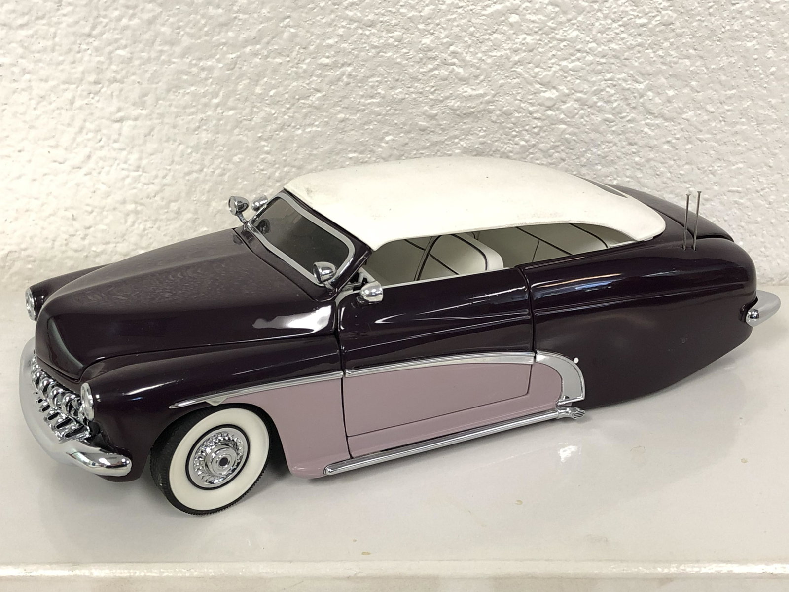 Diecast Model, 1950 Mercury Custom: Diecast Model, 1950 Mercury Custom - Original Box