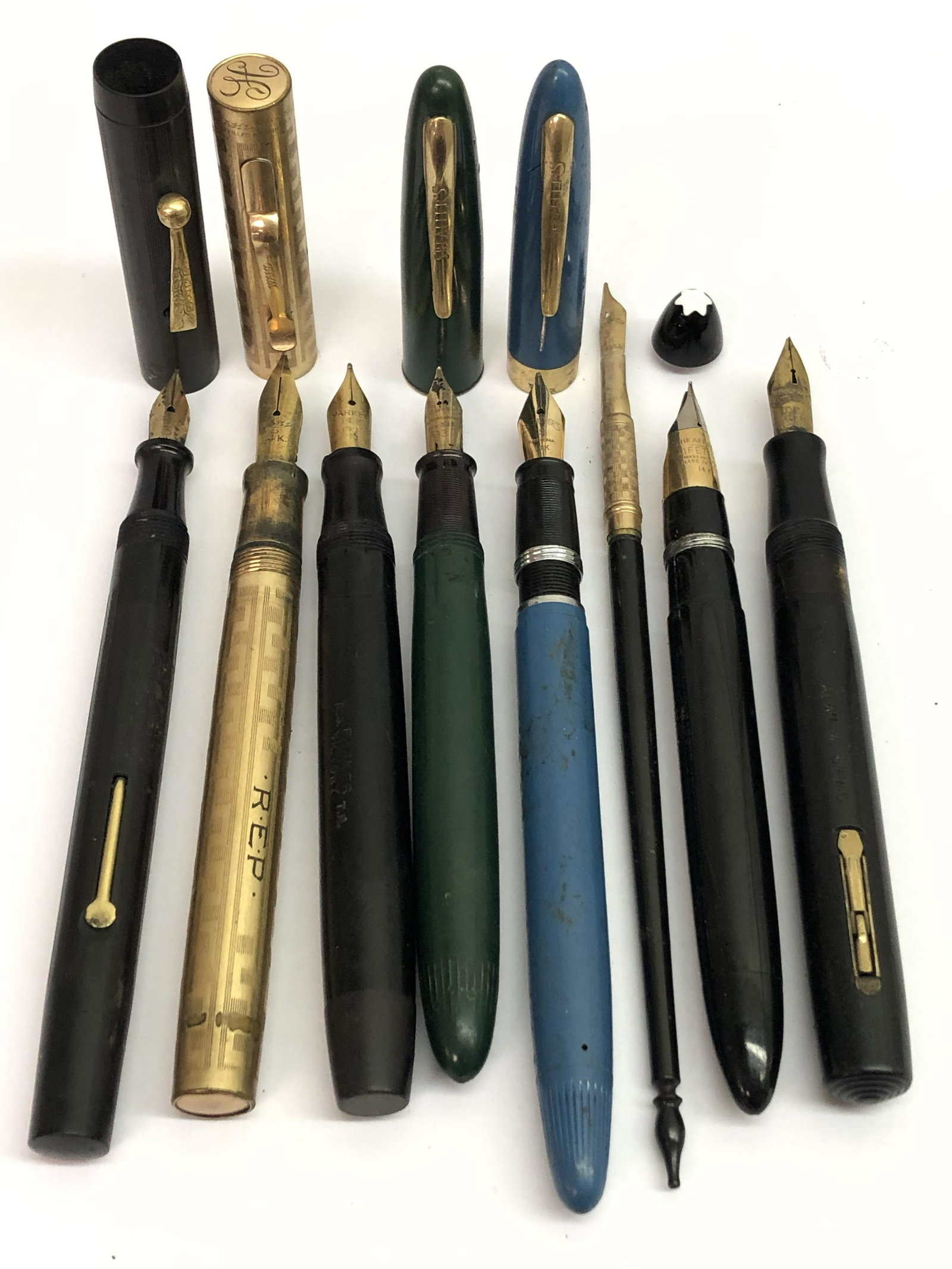 Asst 14K Fountain Pen Nibs & Pens: Asst 14K Fountain Pen Nibs & Pens - Parker, Sheaffer, Wahl, Watermans + Montblanc Top