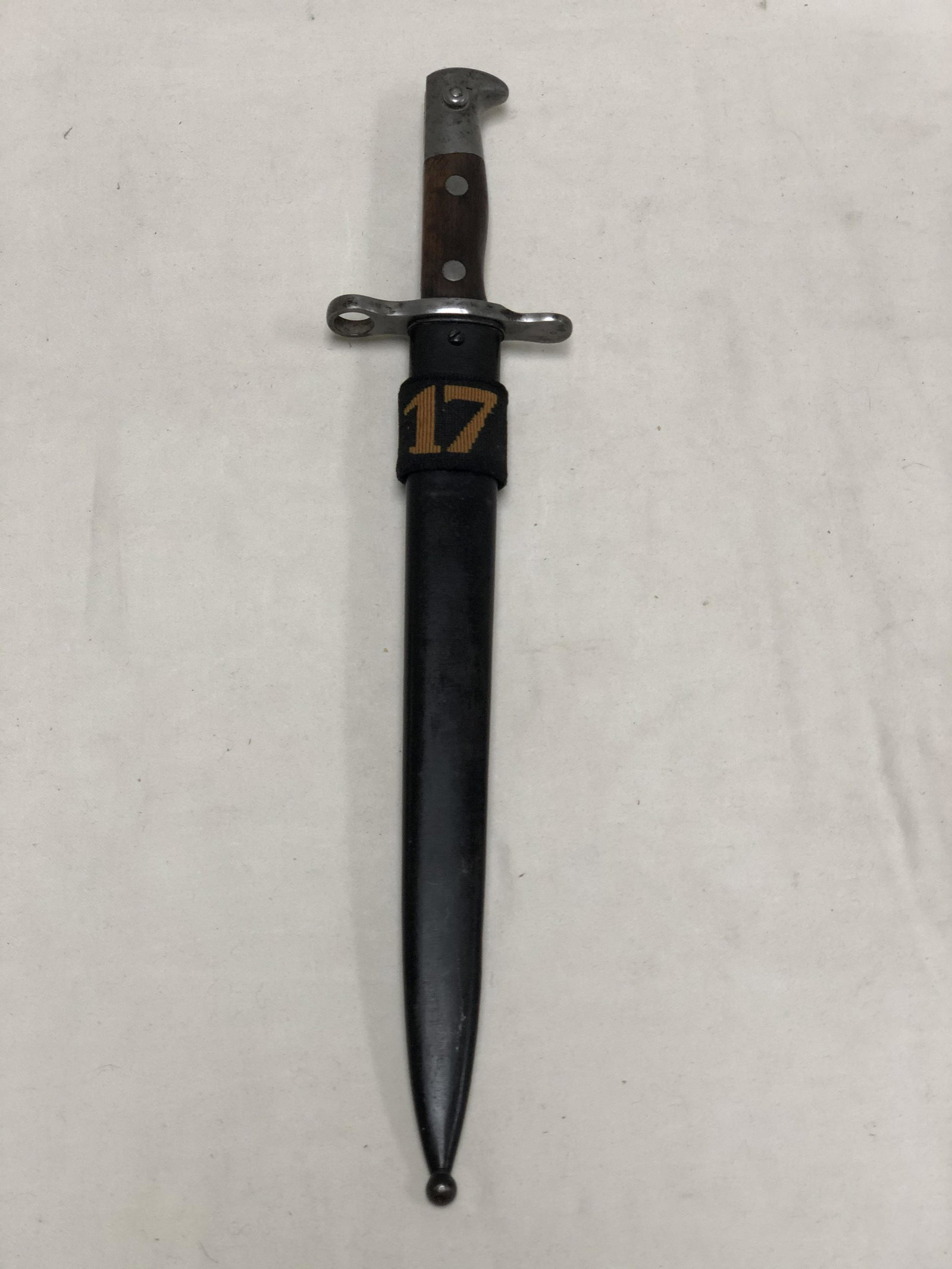 Swiss m1889 Sig Neuhausen Bayonet, Scabbard - Serial#: Swiss m1889 Sig Neuhausen Bayonet, Scabbard - Serial# 175265, Blade 11.75'' Long, Steel Scabbard
