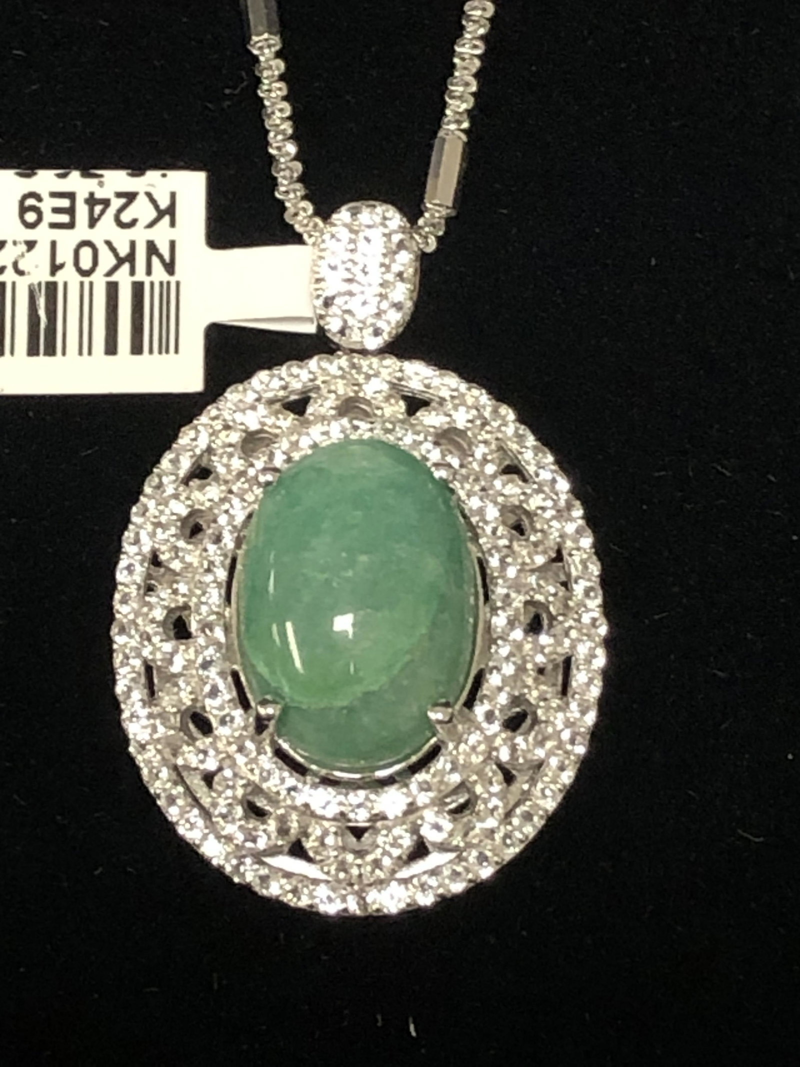 Certified, 9.87ct Emerald Beryl & Topaz Necklace -: Certified, 9.87ct Emerald Beryl & Topaz Necklace - Platinum Plated on Silver , 2.76cts Colorless Topaz