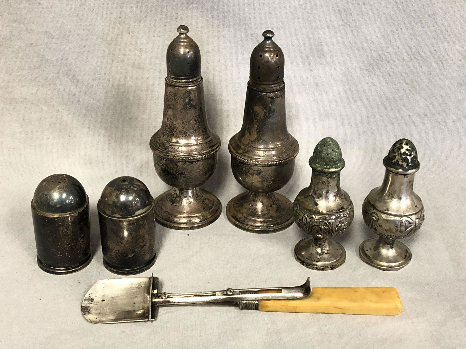 Atq Sterling Cheese Scoop, Salt Pepper Shakers (1 of 6)