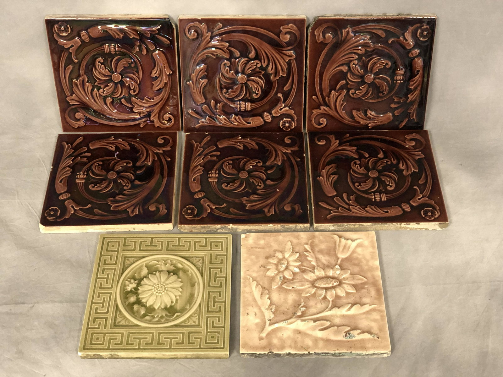 (8)Vtg Tiles, Cambridge, Mintons, More: (8)Vtg Tiles, Cambridge, Mintons, More - 6'' Tiles, (1) Columbia, (6)Cambridge Brown Opalescent + (1)Minton Sage Green