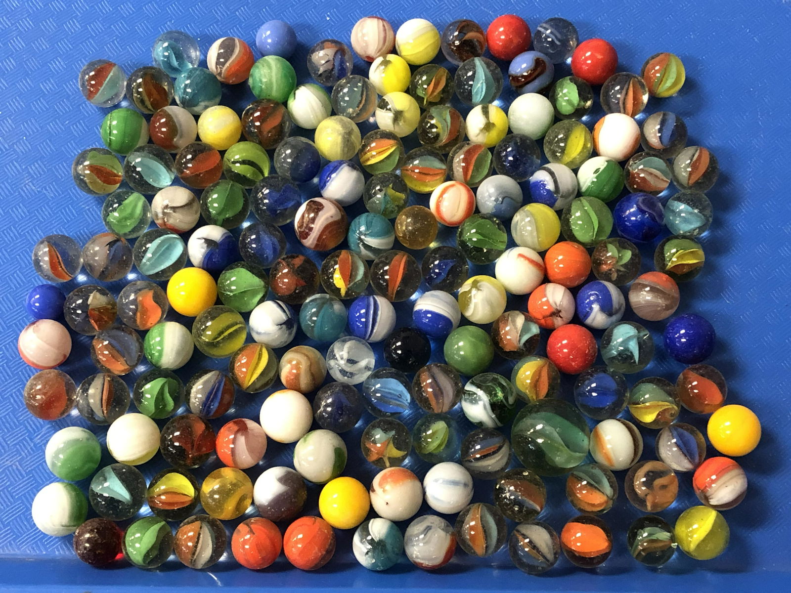 130+ Asst Glass Marbles - Various Makers, Styles & Age (1 of 6)